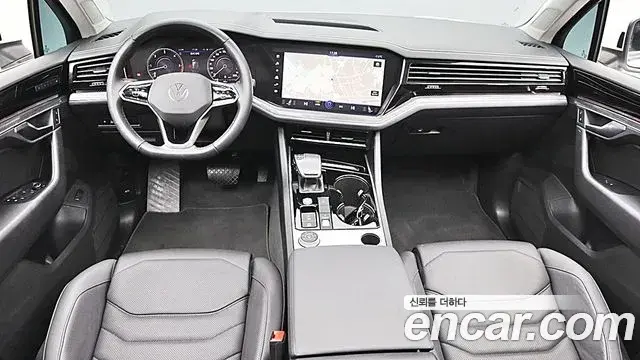 Volkswagen Touareg 2023 — Photo 4/20