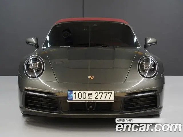 Porsche 911 2021 — Photo 16/20