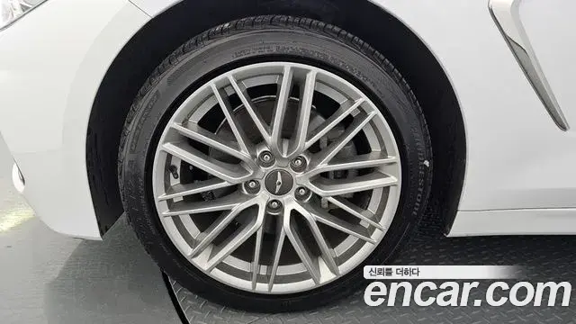 Genesis G70 2019 — Şəkil 13/20