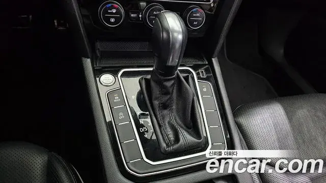 Volkswagen Arteon 2020 — Photo 16/37