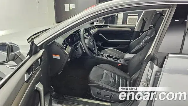 Volkswagen Arteon 2020 — Photo 33/37