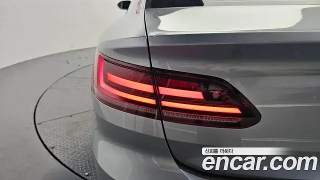 Volkswagen Arteon 2020 — Photo 26/37