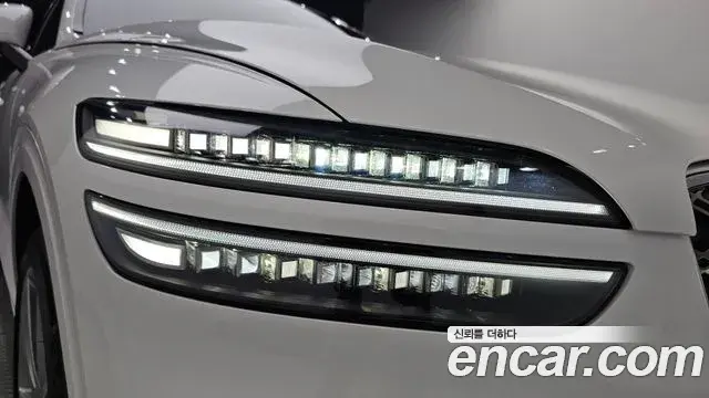 Genesis GV70 2024 — Photo 24/33