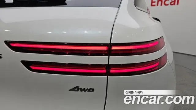 Genesis GV70 2024 — Photo 9/33