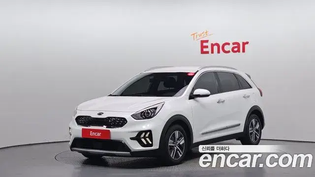 Kia Niro 2021 — Photo 23/30