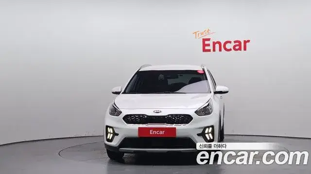Kia Niro 2021 — Photo 27/30