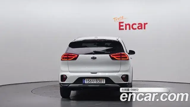 Kia Niro 2021 — Photo 6/30