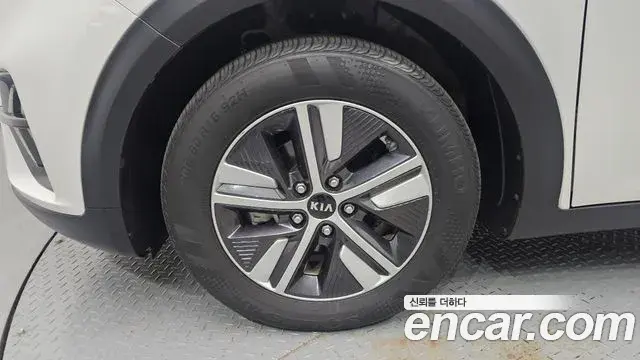 Kia Niro 2021 — Photo 7/30