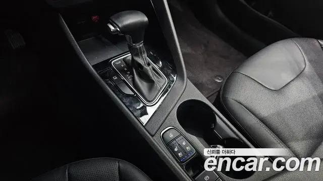 Kia Niro 2021 — Photo 5/30