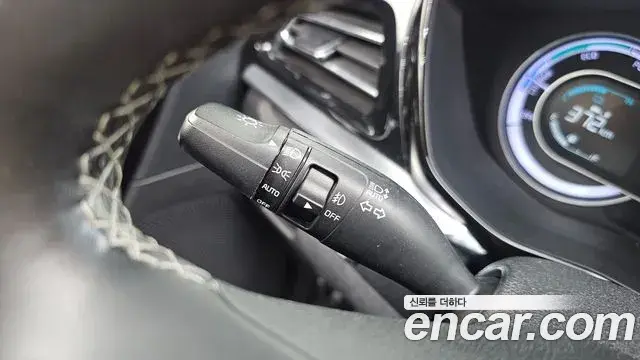 Kia Niro 2021 — Photo 3/30