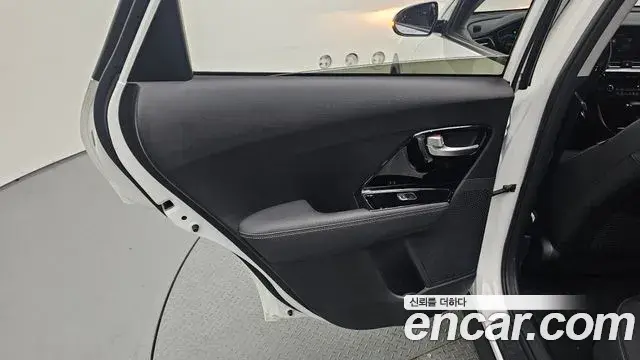 Kia Niro 2021 — Photo 9/30