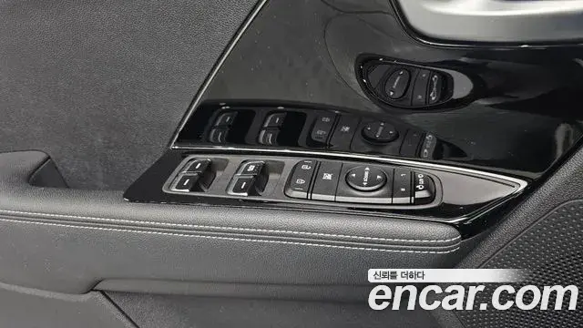 Kia Niro 2021 — Photo 16/30
