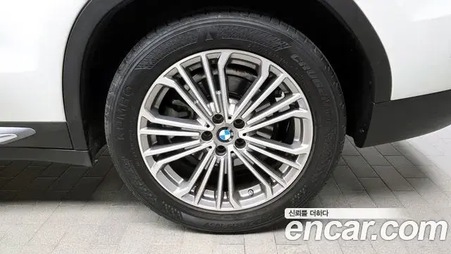 BMW X3 2021 — Şəkil 20/32