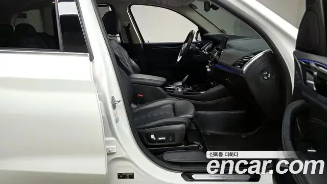 BMW X3 2021 — Şəkil 16/32