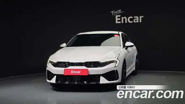 Kia K5 2024 — Şəkil 16/35