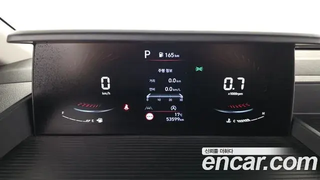 Hyundai Staria 2022 — Фото 8/20