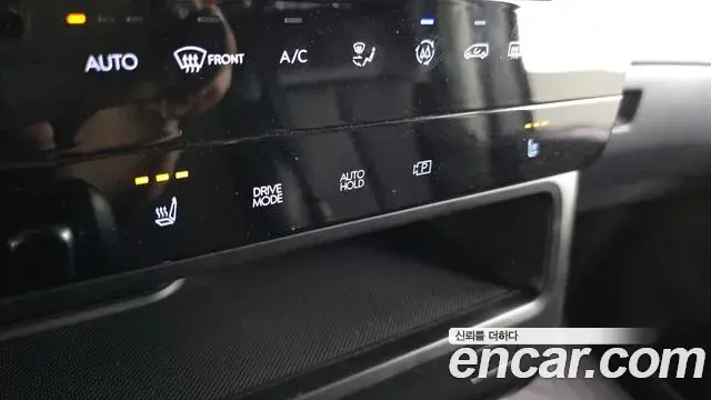 Hyundai Staria 2022 — Şəkil 8/31