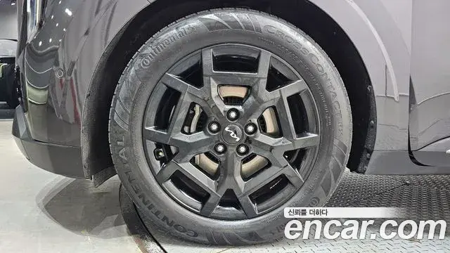 Kia Carnival 2024 — Photo 5/20