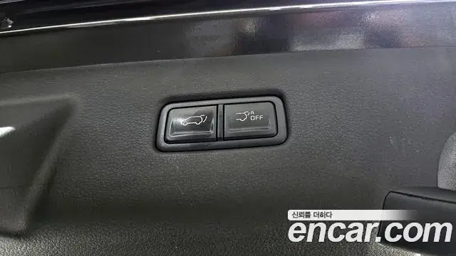 Kia Carnival 2024 — Photo 19/20