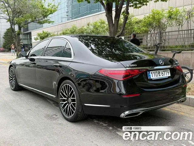 Mercedes-Benz S-Class 2025 — Photo 11/20