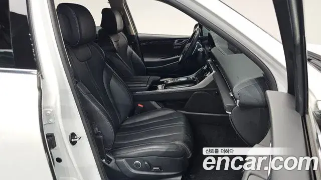 Genesis GV80 2022 — ფოტო 16/40