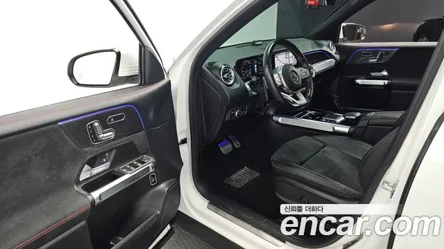 Mercedes-Benz GLB-Class 2021 — ფოტო 7/20