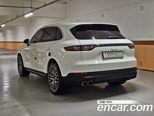 Porsche Cayenne 2019 — Photo 17/20
