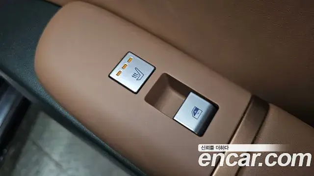 Hyundai Grandeur Hybrid 2023 — ფოტო 5/20