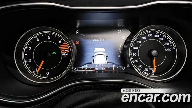 Jeep Cherokee 2020 — Photo 24/33