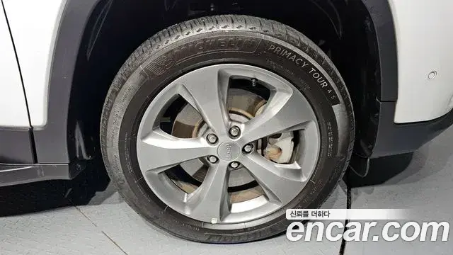 Jeep Cherokee 2020 — Photo 6/33