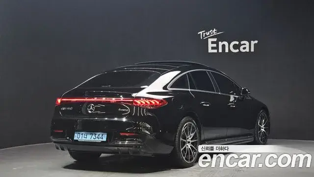 Mercedes-Benz EQS 2022 — Photo 17/36