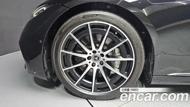 Mercedes-Benz EQS 2022 — Photo 32/36