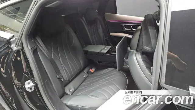 Mercedes-Benz EQS 2022 — Photo 33/36