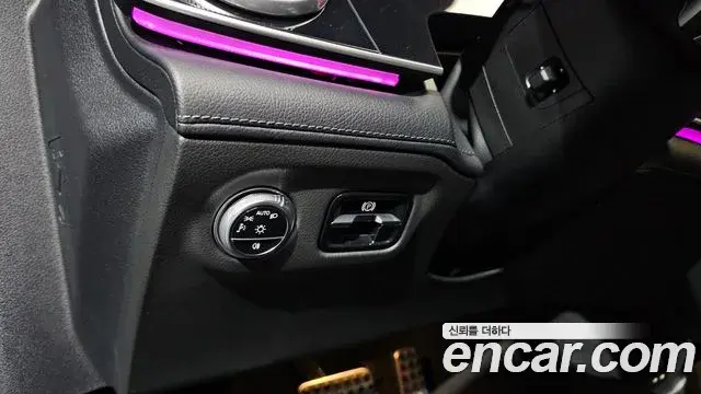 Mercedes-Benz EQS 2022 — Photo 2/36