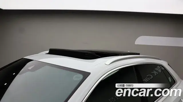 Audi Q8 2020 — ფოტო 16/20