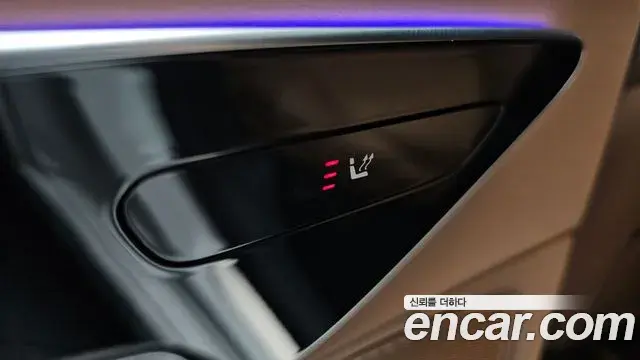 Mercedes-Benz E-Class 2024 — ფოტო 23/31