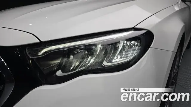 Mercedes-Benz E-Class 2024 — ფოტო 24/31