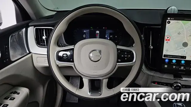 Volvo XC60 2025 — Фото 13/20