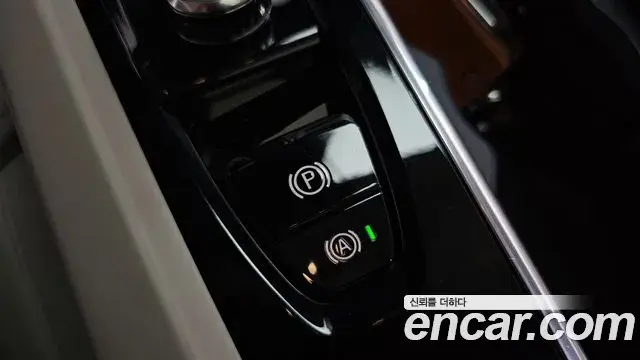Volvo XC60 2025 — Photo 39/41