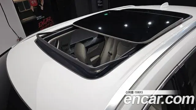 Volvo XC60 2025 — Photo 18/41