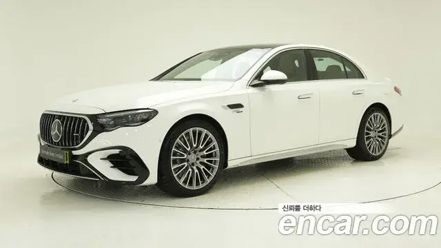 Mercedes-Benz E-Class 2025 — Photo 2/18