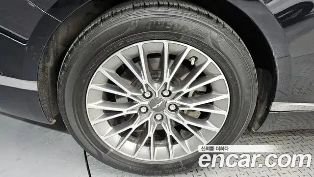 Genesis G80 2021 — Photo 2/20