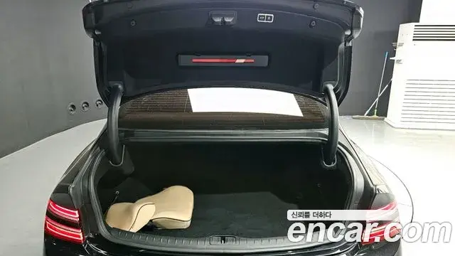 Genesis G80 2021 — Photo 17/20