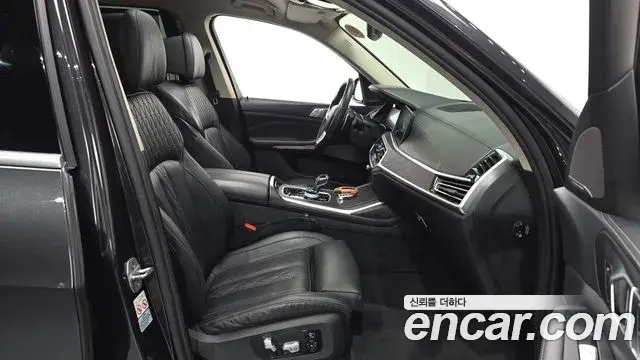 BMW X7 2022 — ფოტო 4/34