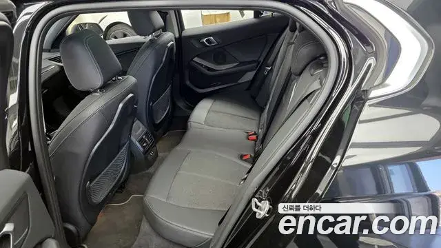BMW 1 Series 2024 — Şəkil 16/31