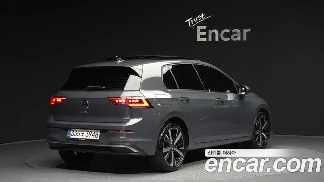 Volkswagen Golf 2025 — ფოტო 18/20