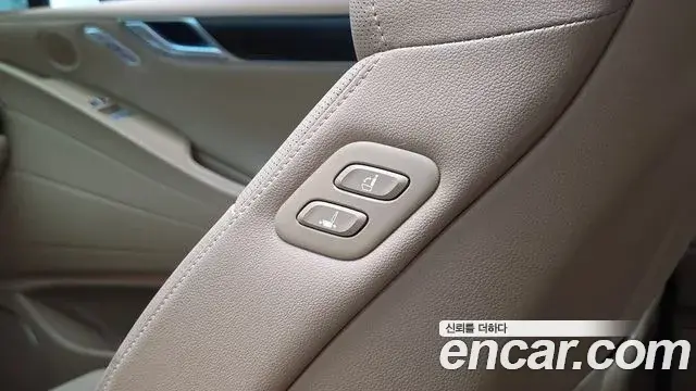 Genesis G80 2024 — Photo 7/36
