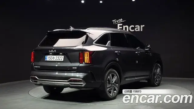 Kia Sorento 2023 — Şəkil 7/36