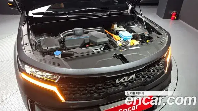 Kia Sorento 2023 — Şəkil 35/36
