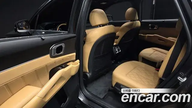 Kia Sorento 2023 — Şəkil 15/36